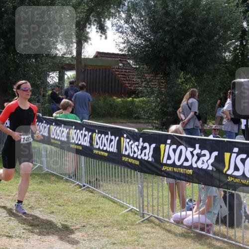 31.08.2025 - Elbe Triathlon Hamburg Luisa Fischer http://msf.ph/oto/8670567 31.08.2025 11:45:33 Laufen 1403 meine-sportfotos.de
