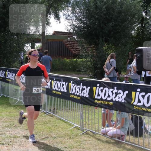 31.08.2025 - Elbe Triathlon Hamburg Luisa Fischer http://msf.ph/oto/8670569 31.08.2025 11:45:33 Laufen 1465 meine-sportfotos.de