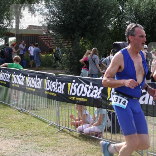 31.08.2025 - Elbe Triathlon Hamburg Luisa Fischer http://msf.ph/oto/8670576 31.08.2025 11:45:49 Laufen 1314 meine-sportfotos.de