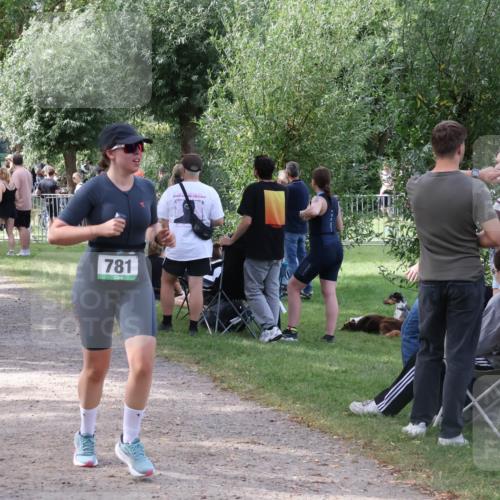 31.08.2025 - Elbe Triathlon Hamburg Luisa Fischer http://msf.ph/oto/8670601 31.08.2025 11:48:56 Laufen 781 meine-sportfotos.de