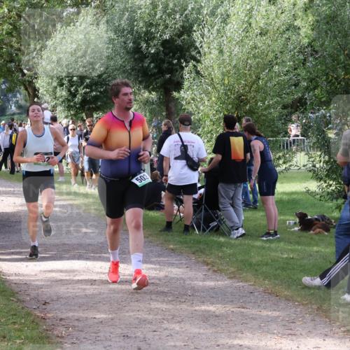 31.08.2025 - Elbe Triathlon Hamburg Luisa Fischer http://msf.ph/oto/8670609 31.08.2025 11:49:13 Laufen 1284, 812, 503 meine-sportfotos.de