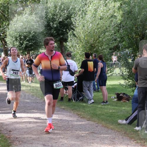 31.08.2025 - Elbe Triathlon Hamburg Luisa Fischer http://msf.ph/oto/8670610 31.08.2025 11:49:14 Laufen 1284, 812, 792, 503 meine-sportfotos.de