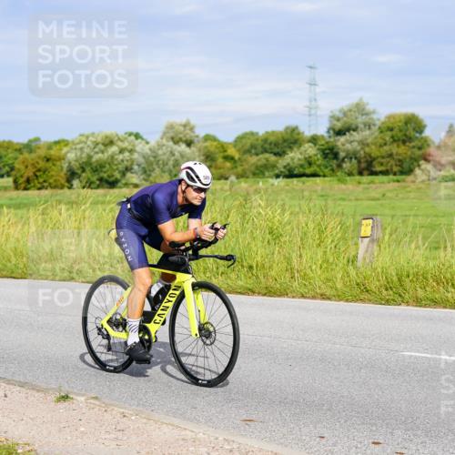 31.08.2025 - Elbe Triathlon Hamburg Michael Burmester http://msf.ph/oto/8670626 31.08.2025 10:00:27 Radfahren 526, 589, 717, 759 meine-sportfotos.de