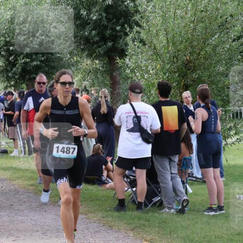 31.08.2025 - Elbe Triathlon Hamburg Luisa Fischer http://msf.ph/oto/8670640 31.08.2025 11:50:22 Laufen 1364, 1487 meine-sportfotos.de