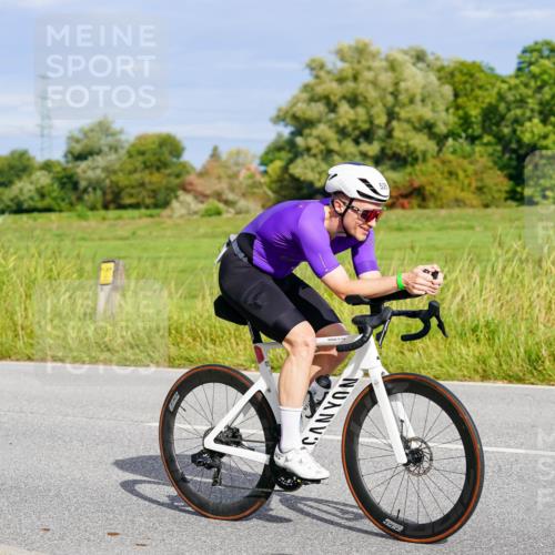 31.08.2025 - Elbe Triathlon Hamburg Michael Burmester http://msf.ph/oto/8670647 31.08.2025 10:00:32 Radfahren 526, 717, 759 meine-sportfotos.de