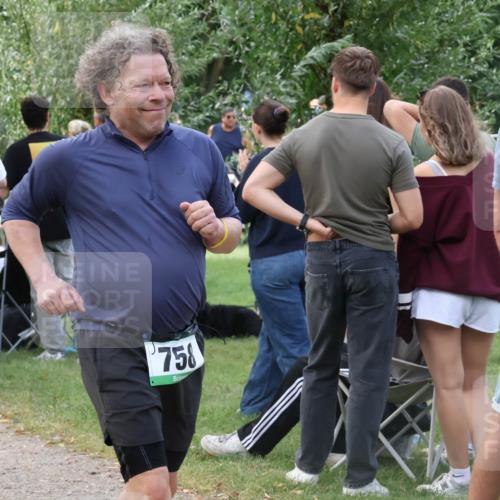 31.08.2025 - Elbe Triathlon Hamburg Luisa Fischer http://msf.ph/oto/8670648 31.08.2025 11:50:47 Laufen 758 meine-sportfotos.de