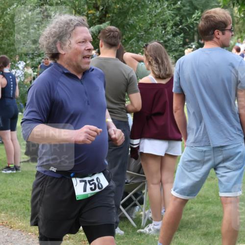 31.08.2025 - Elbe Triathlon Hamburg Luisa Fischer http://msf.ph/oto/8670649 31.08.2025 11:50:47 Laufen 758 meine-sportfotos.de