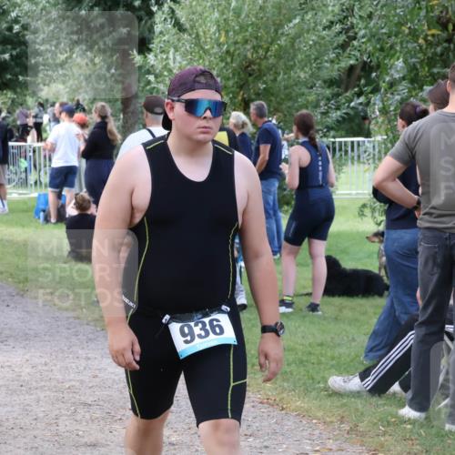 31.08.2025 - Elbe Triathlon Hamburg Luisa Fischer http://msf.ph/oto/8670651 31.08.2025 11:50:59 Laufen 936 meine-sportfotos.de
