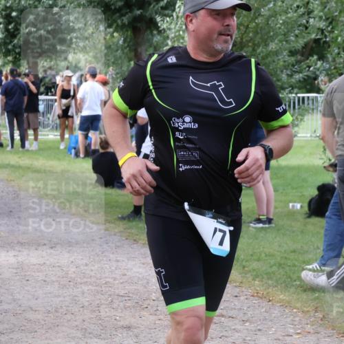 31.08.2025 - Elbe Triathlon Hamburg Luisa Fischer http://msf.ph/oto/8670661 31.08.2025 11:51:16 Laufen  meine-sportfotos.de
