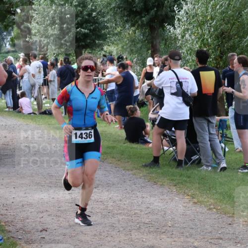 31.08.2025 - Elbe Triathlon Hamburg Luisa Fischer http://msf.ph/oto/8670663 31.08.2025 11:51:23 Laufen 1436, 700, 001 meine-sportfotos.de