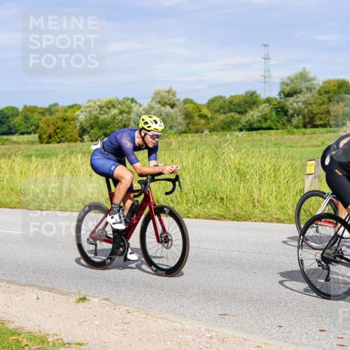 31.08.2025 - Elbe Triathlon Hamburg Michael Burmester http://msf.ph/oto/8670693 31.08.2025 10:00:43 Radfahren 420, 564, 635, 707, 731, 740, 868, 869, 896 meine-sportfotos.de
