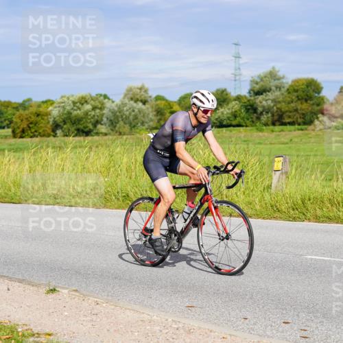 31.08.2025 - Elbe Triathlon Hamburg Michael Burmester http://msf.ph/oto/8670700 31.08.2025 10:00:44 Radfahren 420, 461, 564, 635, 707, 731, 868, 869, 896 meine-sportfotos.de