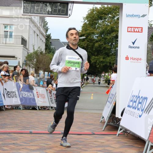 31.08.2025 - 21. Blankeneser Heldenlauf Strokosch-Dieckow http://msf.ph/oto/8670704 31.08.2025 10:53:44 Ziel 3333, 3501, 3234 meine-sportfotos.de