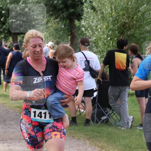 31.08.2025 - Elbe Triathlon Hamburg Luisa Fischer http://msf.ph/oto/8670716 31.08.2025 11:52:33 Laufen 1411, 136 meine-sportfotos.de