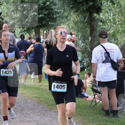 31.08.2025 - Elbe Triathlon Hamburg Luisa Fischer http://msf.ph/oto/8670741 31.08.2025 11:53:05 Laufen 1425, 1405 meine-sportfotos.de
