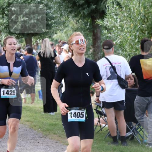 31.08.2025 - Elbe Triathlon Hamburg Luisa Fischer http://msf.ph/oto/8670742 31.08.2025 11:53:05 Laufen 1425, 1405 meine-sportfotos.de