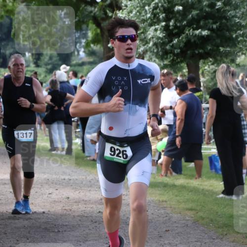 31.08.2025 - Elbe Triathlon Hamburg Luisa Fischer http://msf.ph/oto/8670755 31.08.2025 11:53:20 Laufen 1431, 1317, 926 meine-sportfotos.de