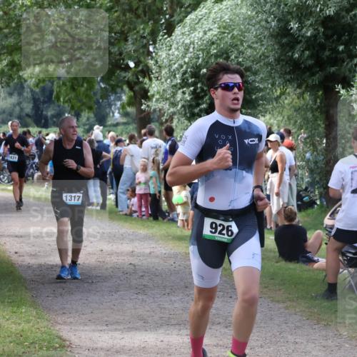 31.08.2025 - Elbe Triathlon Hamburg Luisa Fischer http://msf.ph/oto/8670759 31.08.2025 11:53:21 Laufen 1431, 1317, 926 meine-sportfotos.de