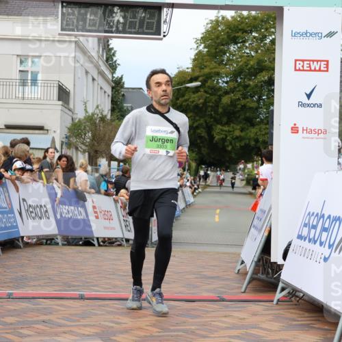 31.08.2025 - 21. Blankeneser Heldenlauf Strokosch-Dieckow http://msf.ph/oto/8670760 31.08.2025 10:53:43 Ziel 3333, 3501, 3234 meine-sportfotos.de