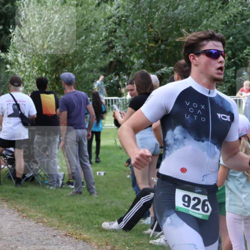 31.08.2025 - Elbe Triathlon Hamburg Luisa Fischer http://msf.ph/oto/8670764 31.08.2025 11:53:22 Laufen 926 meine-sportfotos.de