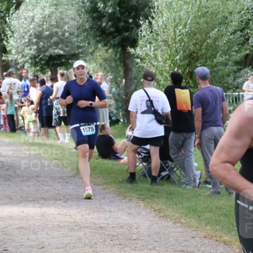 31.08.2025 - Elbe Triathlon Hamburg Luisa Fischer http://msf.ph/oto/8670785 31.08.2025 11:53:26 Laufen 1431, 1575, 2, 1317 meine-sportfotos.de