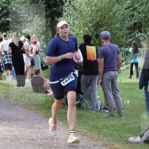 31.08.2025 - Elbe Triathlon Hamburg Luisa Fischer http://msf.ph/oto/8670790 31.08.2025 11:53:27 Laufen 1431, 1575 meine-sportfotos.de