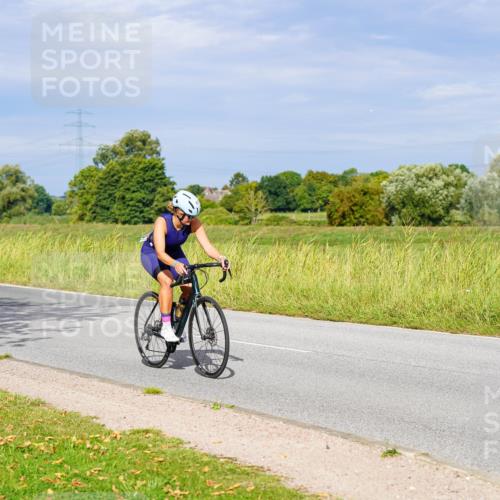 31.08.2025 - Elbe Triathlon Hamburg Michael Burmester http://msf.ph/oto/8670792 31.08.2025 10:01:03 Radfahren 427, 825 meine-sportfotos.de