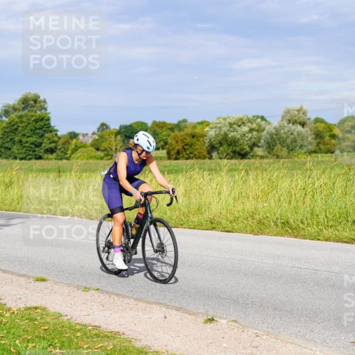 31.08.2025 - Elbe Triathlon Hamburg Michael Burmester http://msf.ph/oto/8670795 31.08.2025 10:01:03 Radfahren 427, 825 meine-sportfotos.de