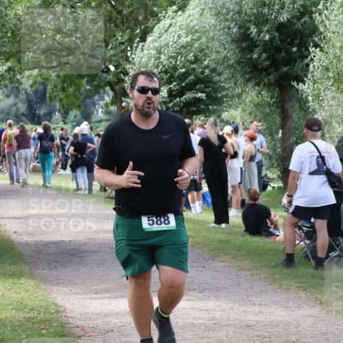 31.08.2025 - Elbe Triathlon Hamburg Luisa Fischer http://msf.ph/oto/8670814 31.08.2025 11:53:34 Laufen 588 meine-sportfotos.de