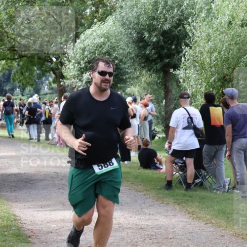 31.08.2025 - Elbe Triathlon Hamburg Luisa Fischer http://msf.ph/oto/8670816 31.08.2025 11:53:35 Laufen  meine-sportfotos.de