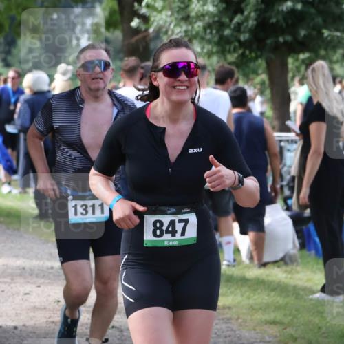 31.08.2025 - Elbe Triathlon Hamburg Luisa Fischer http://msf.ph/oto/8670821 31.08.2025 11:53:59 Laufen 1311, 847, 2 meine-sportfotos.de
