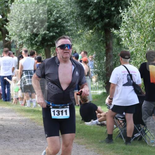 31.08.2025 - Elbe Triathlon Hamburg Luisa Fischer http://msf.ph/oto/8670833 31.08.2025 11:54:02 Laufen 1980, 1454, 1311 meine-sportfotos.de