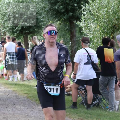31.08.2025 - Elbe Triathlon Hamburg Luisa Fischer http://msf.ph/oto/8670835 31.08.2025 11:54:02 Laufen 454, 1980, 1311 meine-sportfotos.de