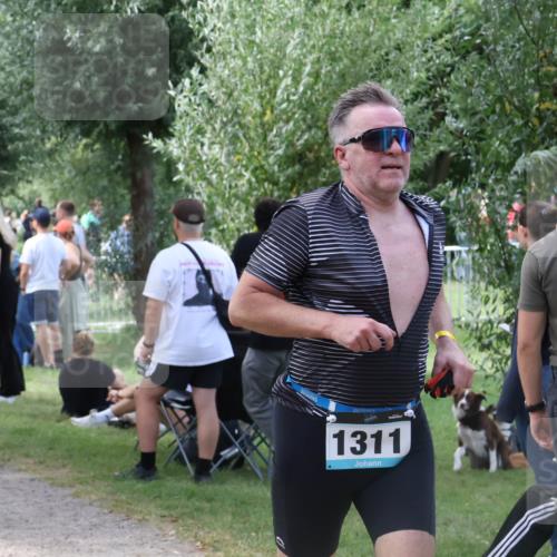 31.08.2025 - Elbe Triathlon Hamburg Luisa Fischer http://msf.ph/oto/8670838 31.08.2025 11:54:03 Laufen 1311 meine-sportfotos.de