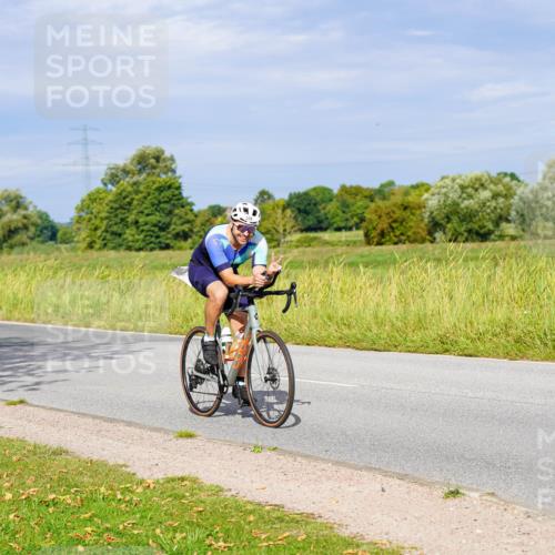 31.08.2025 - Elbe Triathlon Hamburg Michael Burmester http://msf.ph/oto/8670868 31.08.2025 10:01:24 Radfahren 431, 534, 691, 786, 823, 826 meine-sportfotos.de