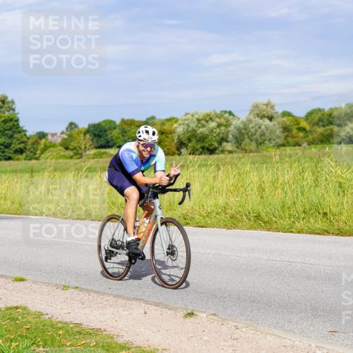 31.08.2025 - Elbe Triathlon Hamburg Michael Burmester http://msf.ph/oto/8670874 31.08.2025 10:01:24 Radfahren 431, 534, 691, 786, 823, 826 meine-sportfotos.de