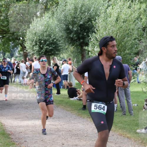 31.08.2025 - Elbe Triathlon Hamburg Luisa Fischer http://msf.ph/oto/8670893 31.08.2025 11:54:13 Laufen 800, 564 meine-sportfotos.de