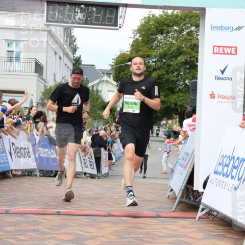 31.08.2025 - 21. Blankeneser Heldenlauf Strokosch-Dieckow http://msf.ph/oto/8670897 31.08.2025 10:53:37 Ziel 3501, 3234 meine-sportfotos.de