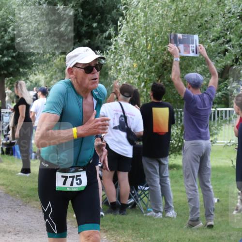 31.08.2025 - Elbe Triathlon Hamburg Luisa Fischer http://msf.ph/oto/8670953 31.08.2025 11:54:31 Laufen 775 meine-sportfotos.de