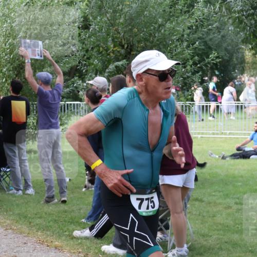 31.08.2025 - Elbe Triathlon Hamburg Luisa Fischer http://msf.ph/oto/8670957 31.08.2025 11:54:32 Laufen 775 meine-sportfotos.de