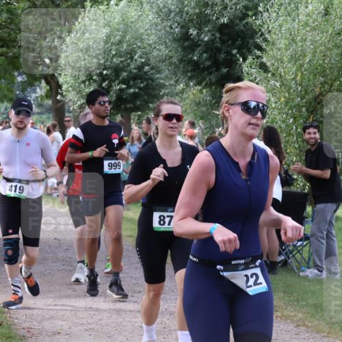 31.08.2025 - Elbe Triathlon Hamburg Luisa Fischer http://msf.ph/oto/8670989 31.08.2025 11:54:38 Laufen 419, 999, 87, 22 meine-sportfotos.de