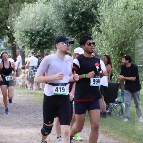 31.08.2025 - Elbe Triathlon Hamburg Luisa Fischer http://msf.ph/oto/8671003 31.08.2025 11:54:40 Laufen 795, 419, 999, 666 meine-sportfotos.de