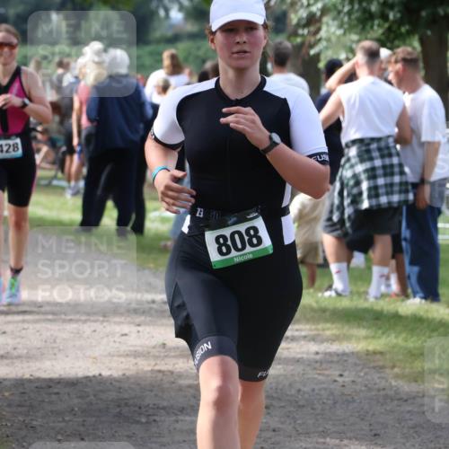 31.08.2025 - Elbe Triathlon Hamburg Luisa Fischer http://msf.ph/oto/8671092 31.08.2025 11:55:08 Laufen 1443, 428, 808 meine-sportfotos.de