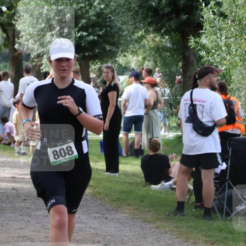 31.08.2025 - Elbe Triathlon Hamburg Luisa Fischer http://msf.ph/oto/8671096 31.08.2025 11:55:09 Laufen 23, 50, 808 meine-sportfotos.de