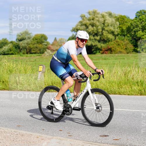 31.08.2025 - Elbe Triathlon Hamburg Michael Burmester http://msf.ph/oto/8671098 31.08.2025 10:01:53 Radfahren 393, 636, 750 meine-sportfotos.de