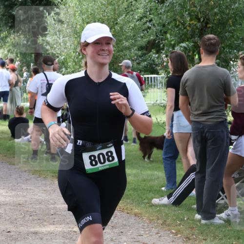 31.08.2025 - Elbe Triathlon Hamburg Luisa Fischer http://msf.ph/oto/8671105 31.08.2025 11:55:10 Laufen 23, 808 meine-sportfotos.de