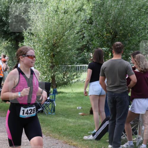 31.08.2025 - Elbe Triathlon Hamburg Luisa Fischer http://msf.ph/oto/8671127 31.08.2025 11:55:14 Laufen 1428, 191 meine-sportfotos.de