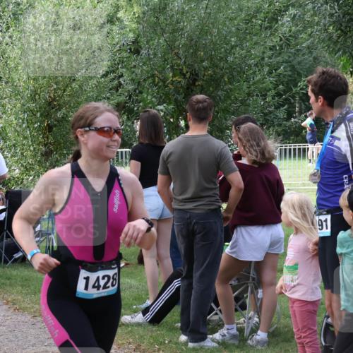 31.08.2025 - Elbe Triathlon Hamburg Luisa Fischer http://msf.ph/oto/8671131 31.08.2025 11:55:14 Laufen 1428, 91 meine-sportfotos.de