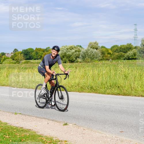 31.08.2025 - Elbe Triathlon Hamburg Michael Burmester http://msf.ph/oto/8671139 31.08.2025 10:02:02 Radfahren 394, 634, 656, 660, 684, 859 meine-sportfotos.de
