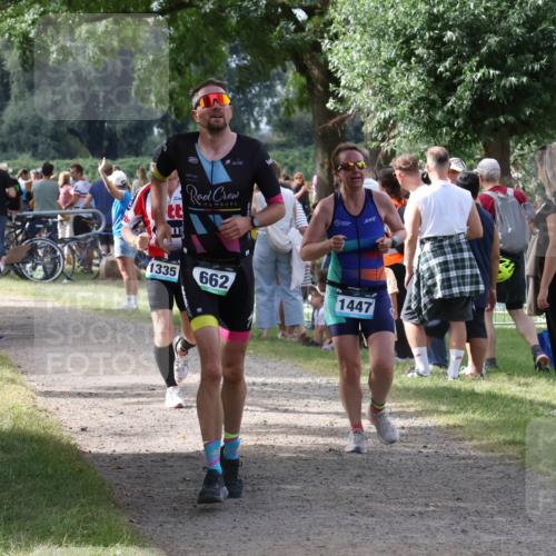 31.08.2025 - Elbe Triathlon Hamburg Luisa Fischer http://msf.ph/oto/8671176 31.08.2025 11:55:23 Laufen 001, 1335, 662, 1447 meine-sportfotos.de